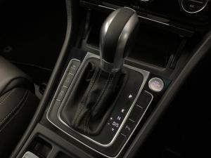 Volkswagen Golf VII 2.0 TSI R DSG - Image 14