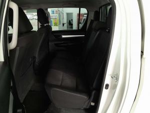 Toyota Hilux 2.4 GD-6 Raider X 4X4 automaticD/C - Image 12