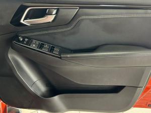 Isuzu D-Max 3.0TD double cab V-Cross 4x4 - Image 23