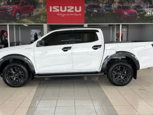 Isuzu D-Max 3.0TD double cab V-Cross - Image 8