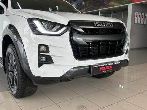 Isuzu D-Max 3.0TD double cab V-Cross - Image 9
