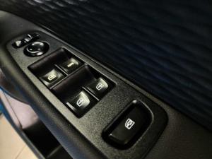 Renault Kiger 1.0 Turbo Intens manual - Image 14