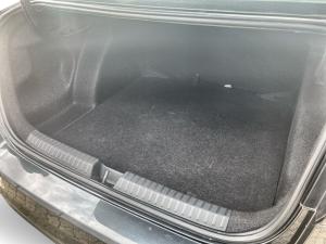 Volkswagen Polo sedan 1.6 manual - Image 10