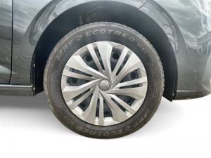 Volkswagen Polo sedan 1.6 manual - Image 16