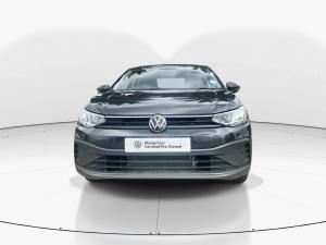 Volkswagen Polo sedan 1.6 manual - Image 2