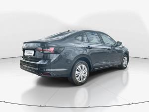 Volkswagen Polo sedan 1.6 manual - Image 7