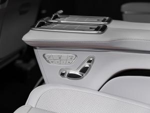 Mercedes-Benz V-Class V300d Exclusive - Image 11