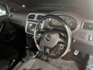 Volkswagen Polo Vivo hatch 1.0TSI GT - Image 6