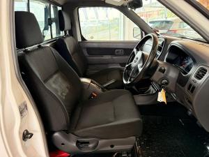 Nissan NP300 Hardbody 2.5TDi Hi-rider - Image 13