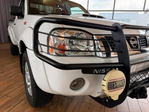 Nissan NP300 Hardbody 2.5TDi Hi-rider - Image 2