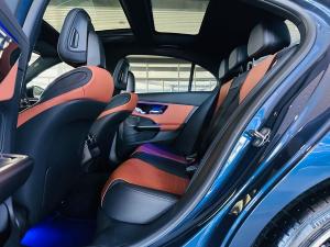 Mercedes-Benz C-Class C200 AMG Line - Image 6