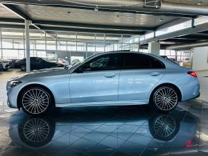 Mercedes-Benz C-Class C200 Avantgarde - Image 11