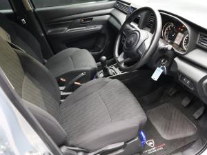 Toyota Rumion 1.5 S - Image 9