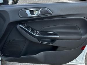 Ford Fiesta 5-door 1.0T Trend - Image 14