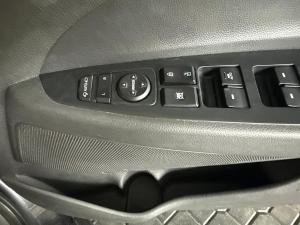 Hyundai Tucson 2.0 Premium auto - Image 24