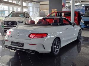 Mercedes-Benz C200 Cabrio automatic - Image 4