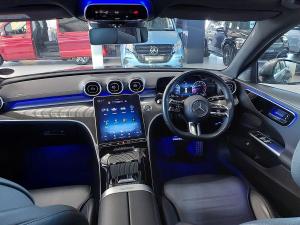 Mercedes-Benz C-Class C200 Avantgarde - Image 7