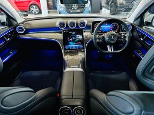 Mercedes-Benz C-Class C220d Avantgarde - Image 3