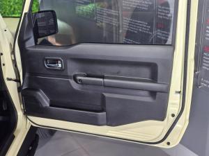 Suzuki Jimny 1.5 GLX AllGrip 3-door auto - Image 18