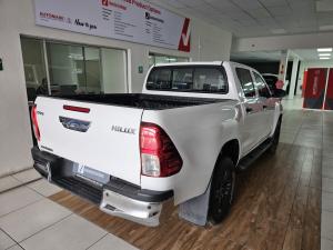 Toyota Hilux 2.4GD-6 double cab Raider manual - Image 2