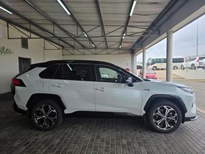 Toyota RAV4 2.5 Plug-In Hybrid E-Four - Image 3
