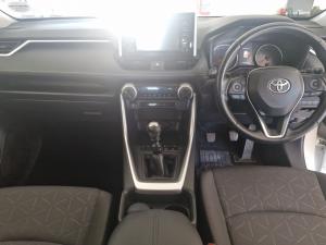 Toyota RAV4 2.0 GX - Image 6