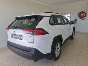 Toyota RAV4 2.0 GX - Image 2