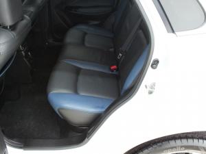 Toyota Starlet 1.5 XR auto - Image 8