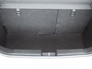 Toyota Starlet 1.5 XR auto - Image 9