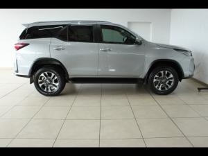 Toyota Fortuner 2.4GD-6 auto - Image 3