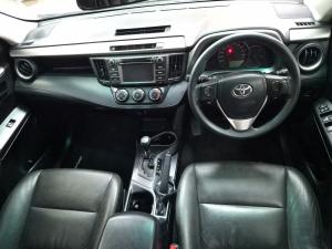 Toyota RAV4 2.0 GX auto - Image 6