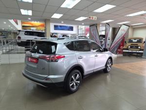 Toyota RAV4 2.0 GX auto - Image 2
