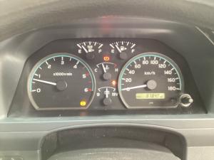 Toyota Land Cruiser 79 4.2D single cab - Image 9