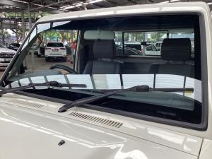 Toyota Land Cruiser 79 4.2D single cab - Image 11