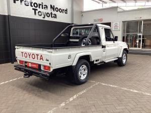 Toyota Land Cruiser 79 4.2D single cab - Image 2