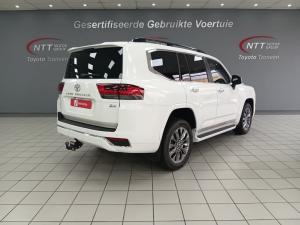 Toyota Landcruiser 300 V6 3.3D ZX - Image 2