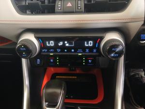Toyota RAV4 2.0 GX-R CVT AWD - Image 15