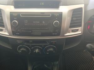 Toyota Hilux 3.0 D-4D Legend 45 R/BS/C - Image 12