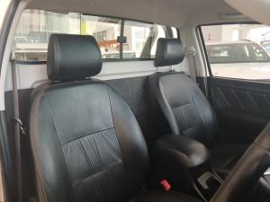 Toyota Hilux 3.0 D-4D Legend 45 R/BS/C - Image 14