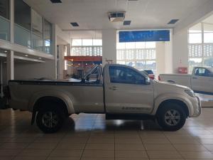Toyota Hilux 3.0 D-4D Legend 45 R/BS/C - Image 3
