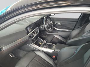 BMW 320i M Mzansi Edition automatic - Image 3