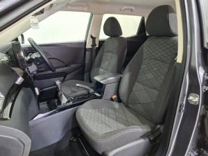 Mahindra XUV 3XO 1.2T MX2 manual - Image 11