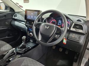 Mahindra XUV 3XO 1.2T MX2 manual - Image 13