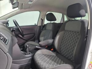 Volkswagen Polo Vivo hatch 1.6 Style - Image 11