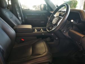 Land Rover Defender 110 D350 X-Dynamic HSE - Image 6