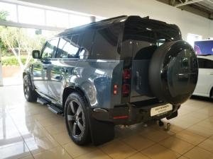 Land Rover Defender 110 D350 X-Dynamic HSE - Image 9