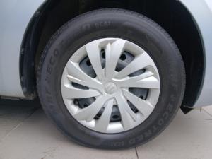 Suzuki Swift 1.2 GL - Image 13
