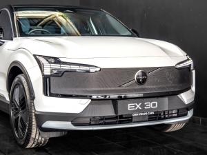 Volvo EX30 Cross Country Twin Motor Performance Ultra - Image 12