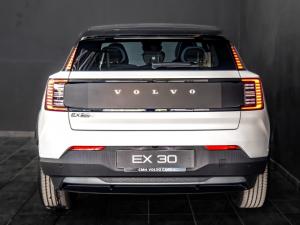 Volvo EX30 Cross Country Twin Motor Performance Ultra - Image 15