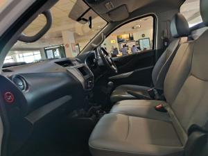 Nissan Navara 2.5DDTi single cab XE - Image 9